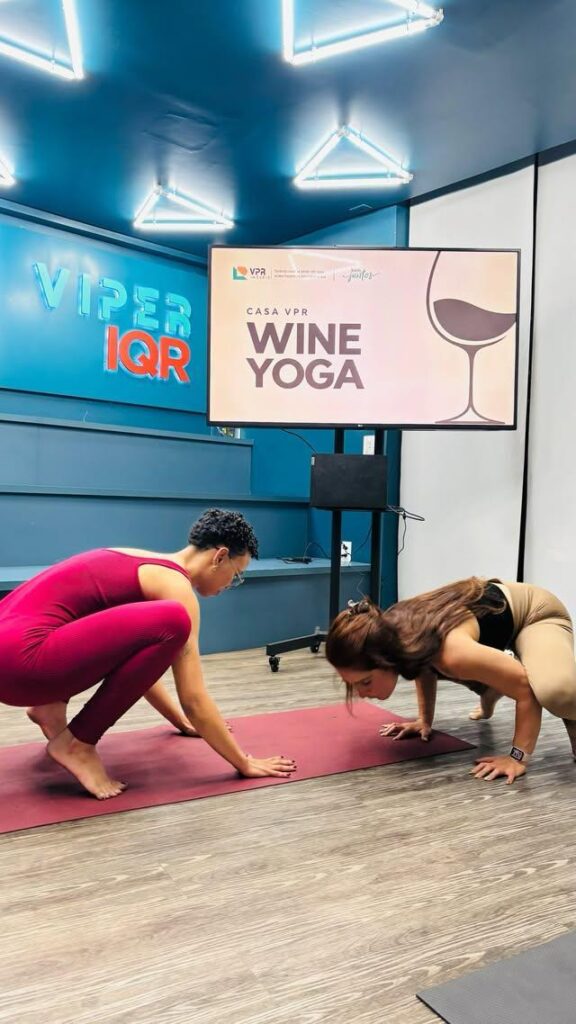 Casa VPR: evento Wine Yoga promove noite de vinho e yoga dentro da VPR Imóveis