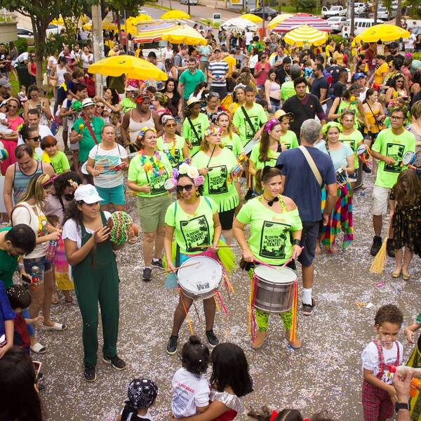Carnaval no Buritis 2024: 5 ensaios prometem agitar o bairro!