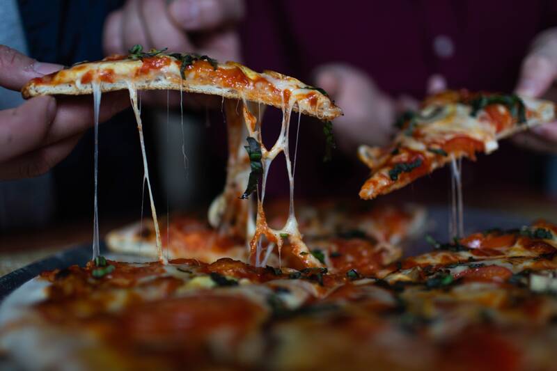 Rodízio em BH: conheça 8 locais, de pizza à comida japonesa!