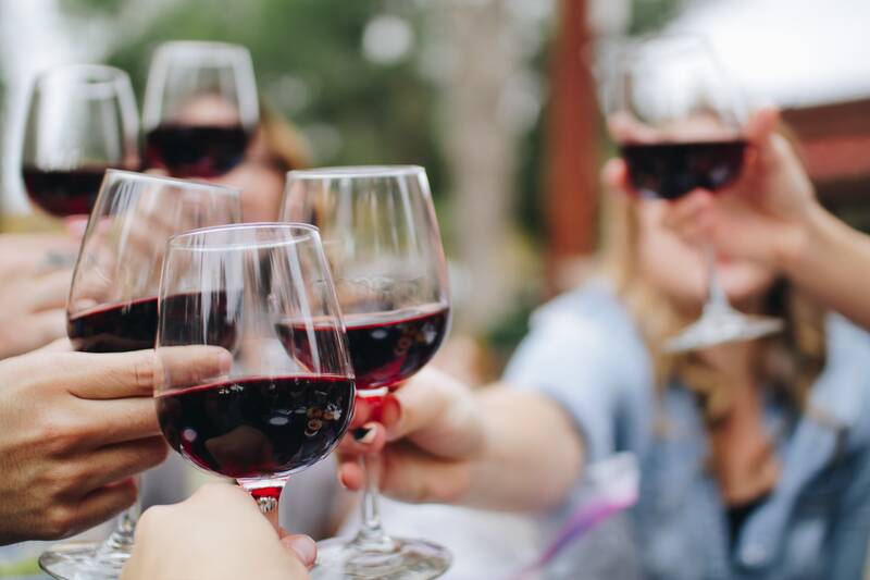 Vinhos em BH: conheça 6 restaurantes e casas especializadas na bebida!